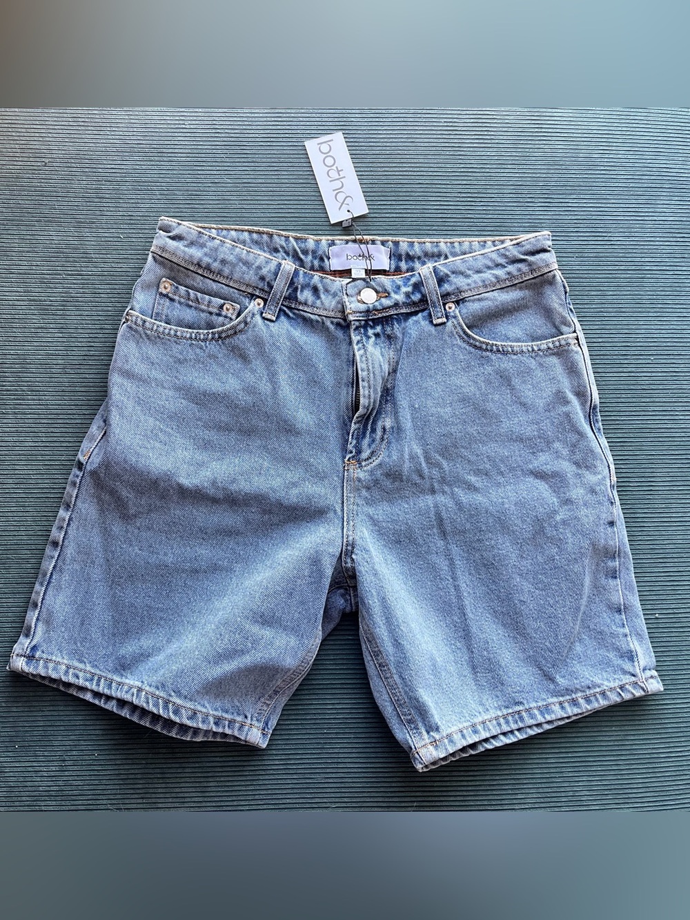 NWT Both& Apparel Blue Jean Shorts Light Wash Bermuda Androgynous Straight Long